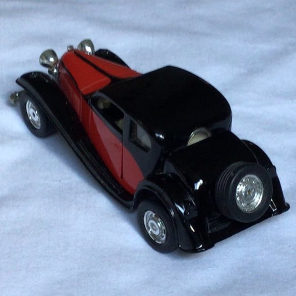 Bugatti 1930 T50 Toy car 1/43 scale - Picture 5 of 9